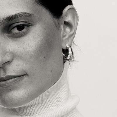 Серьги «Парфенон», белое золото 18 карат, бриллианты, 4 мм, М